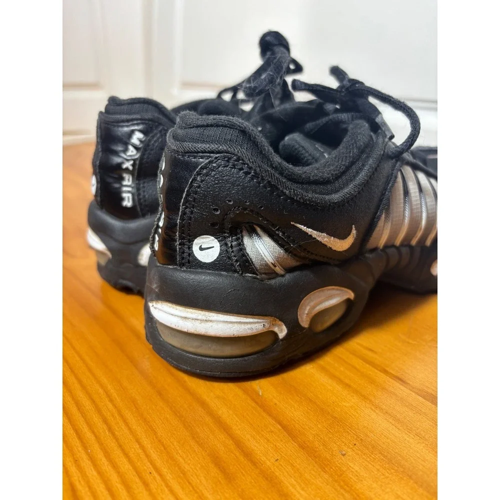 Nike Kids Air Max Tailwind IV‎ Black Silver Athletic Running Shoes